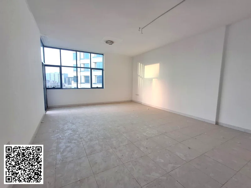 عرض ساخن بأرخص سعر شقة من 3 غرف نوم مع موقف سيارات شقة فارغة 3BHK بإطلالة كاملة على المدينة والمنظر المفتوح في موقع مميز بفلكون تاورز63886202207491114