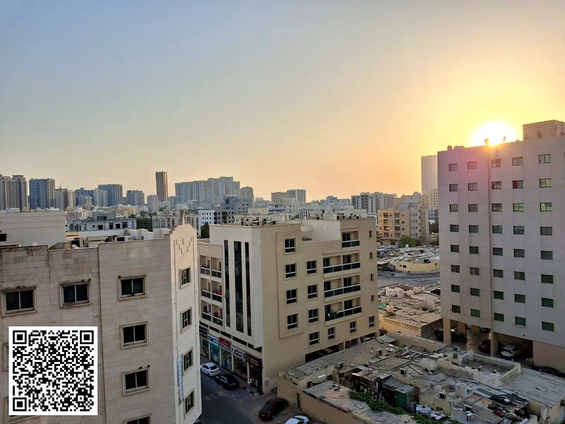 عرض ساخن بأرخص سعر شقة من 3 غرف نوم مع موقف سيارات شقة فارغة 3BHK بإطلالة كاملة على المدينة والمنظر المفتوح في موقع مميز بفلكون تاورز63886202207491112