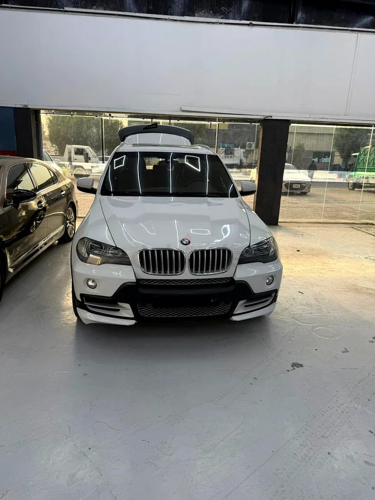 2008 بي إم دبليو X5 V8 ( specifications GCC)63484941731969112