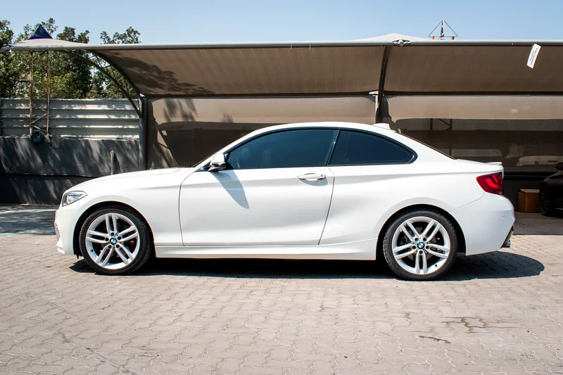 BMW 2-Series 230 i USED CAR63484788055170113