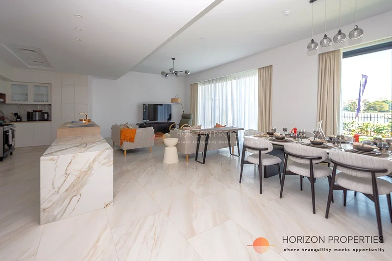 Beachfront Villa | 4 Bed + Maid | Luxury63860144200193113