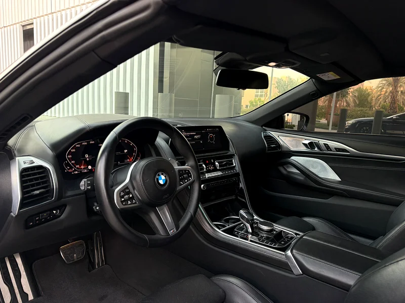 BMW M850i convertible in very rare color, in perfect condition63484725889282114