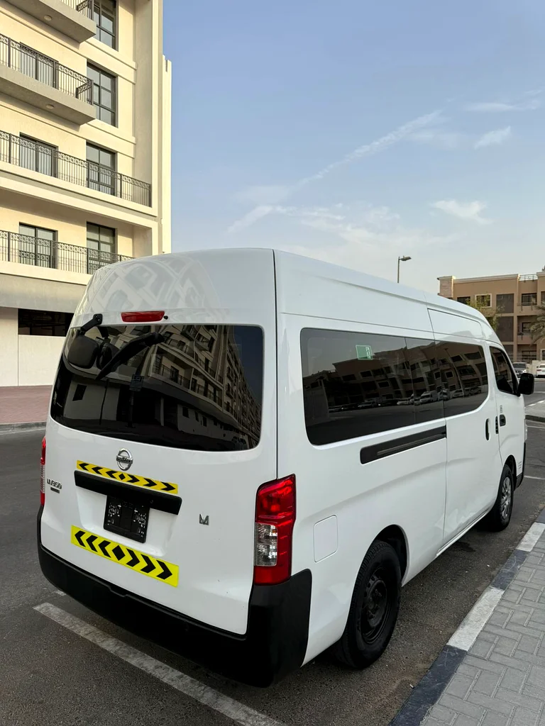Nissan Urvan High Roof 2020 Gcc Specs 13 Seater Passengers Van63483999909891113