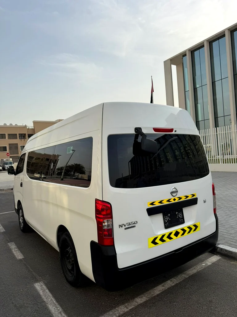 Nissan Urvan High Roof 2020 Gcc Specs 13 Seater Passengers Van63483999909891114