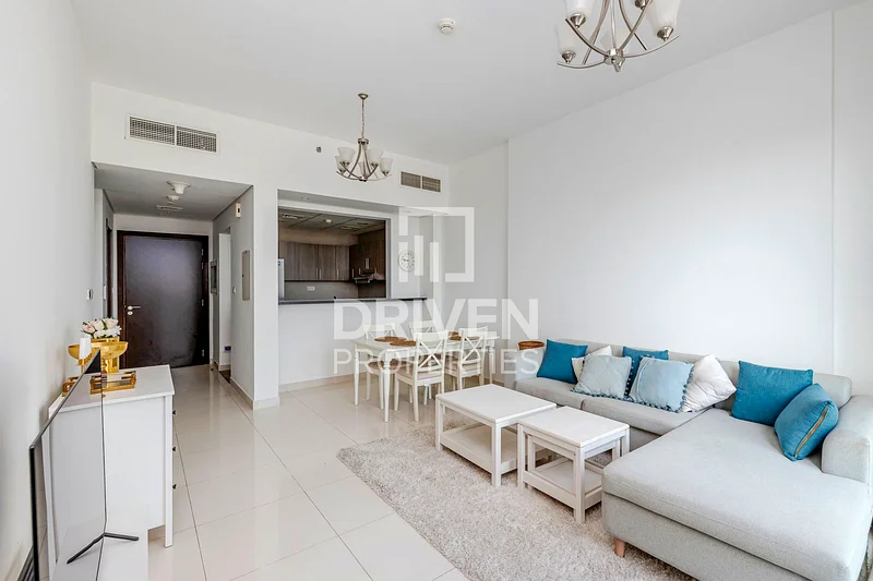 Well Maintained and Bright | Ready to Move In63740397031810113