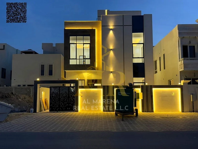 A villa directly from the owner, with personal finishing, on a main street, close to all services. Freehold for all nationalities and without a down p63898098135043112