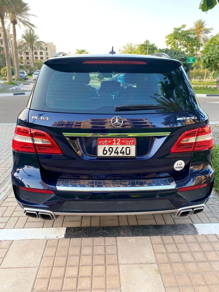 Mercedes ML63 AMG63488176817539111
