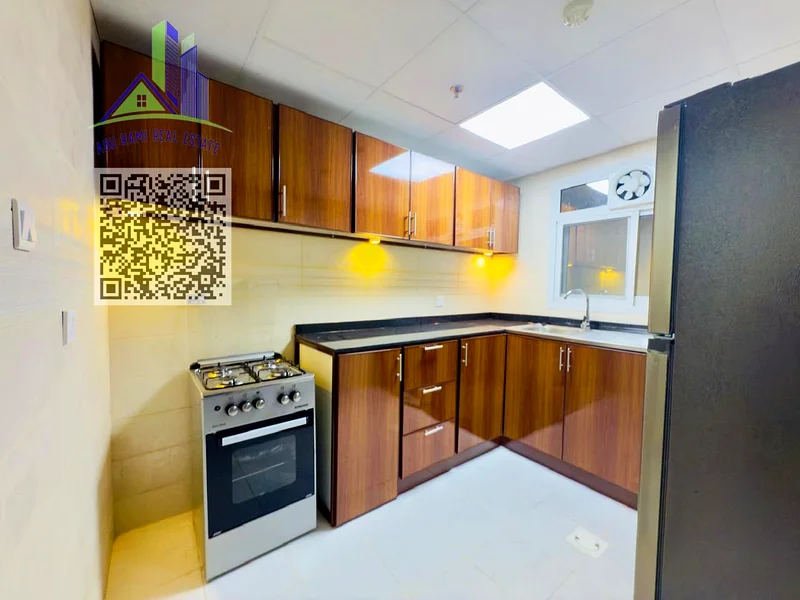 Monthly rent in Ajman, Al Nuaimiya, 2 rooms and a living room next to Al Sinara roundabout. Two rooms are available for rent, 5,700 and 5,00063836977145090111