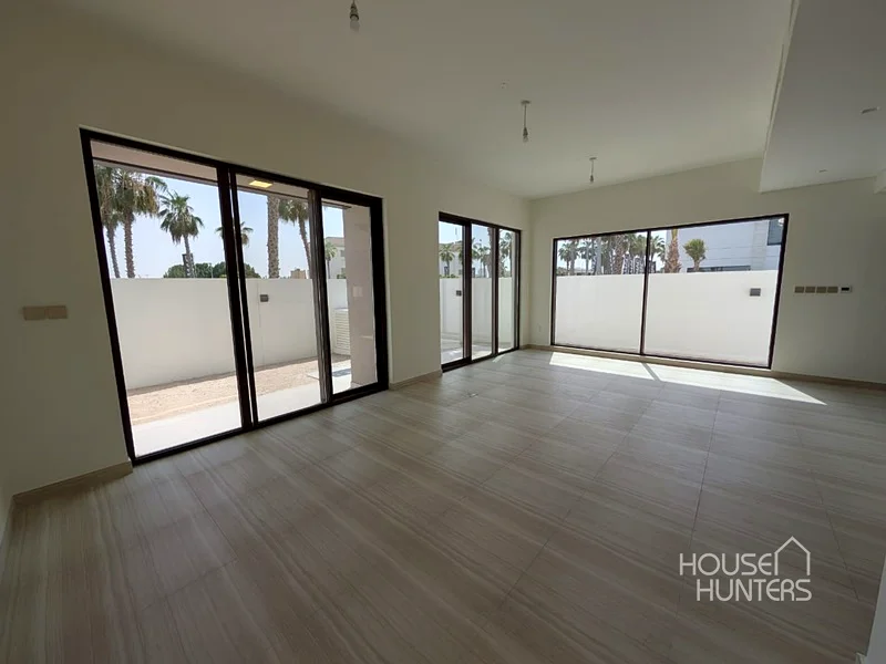 VASTU COMPLIANT | SPACIOUS LAYOUT | CLOSE TO ENTRY63970855093121111