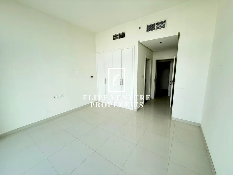غرفة نوم واحدة + صالة | إطلالة على الجولف | موقع متميز63739071837058113