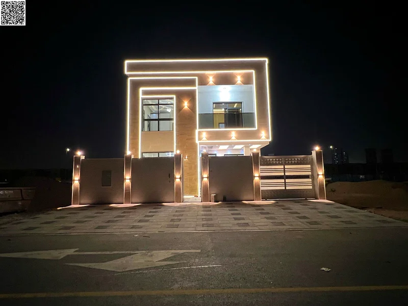 فيلا مميزة للبيع في الهيليو 2 🏡 - 6 غرف واسعة، تصميم حديث، موقع استراتيجي، السعر يشمل جميع الرسوم 📑 جاهزة للسكن فورًا 🔑63898098015617111