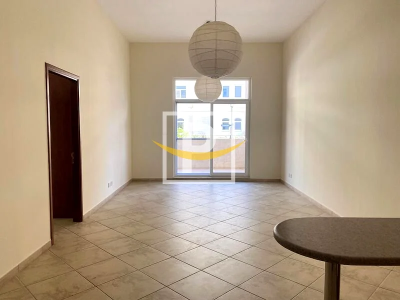 Bright Apartment | High Ceiling | Spacious 1BR63727565675394114