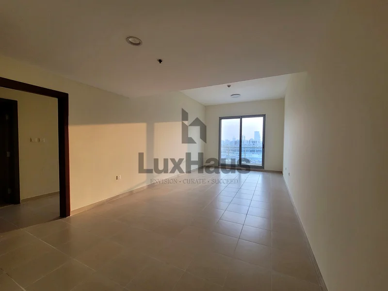 Big Layout | Bright Unit | Well Maintained64029003286147110