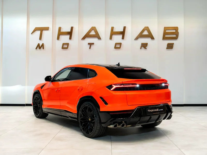 URUS. SE . Full Carbon .63490820365827114