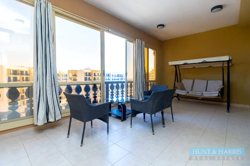 2 Bedrooms in Al Hamra for Sale - High Floor - Massive Terrace63859929586947112