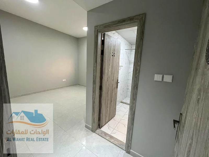 🏠 شقة للإيجار السنوي - غرفة نوم واحدة وصالة (أول ساكن) 📍 عجمان - الجرف 3 ✨ المواصفات: غرفة نوم واحدة وصالة بتصميم عصري 263714352482305114