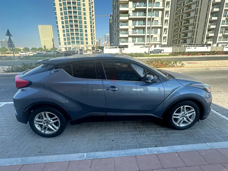 TOYOTA C-HR HYBRID • LOW KMS • ONE OWNER
• PERFECT CONDITION63484283965185112