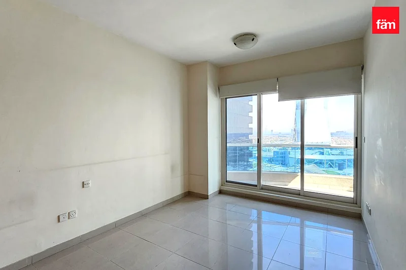 High Floor | Spacious | Vacant by Mid Sep63804975019010111