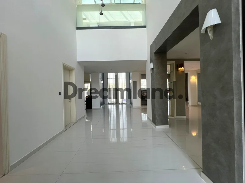 Only GCC | Corner | Modern | Ultimate Privacy63915040171394113