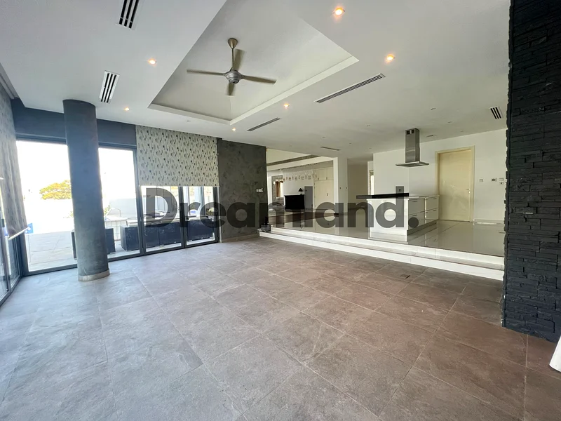 Only GCC | Corner | Modern | Ultimate Privacy63915040171394112