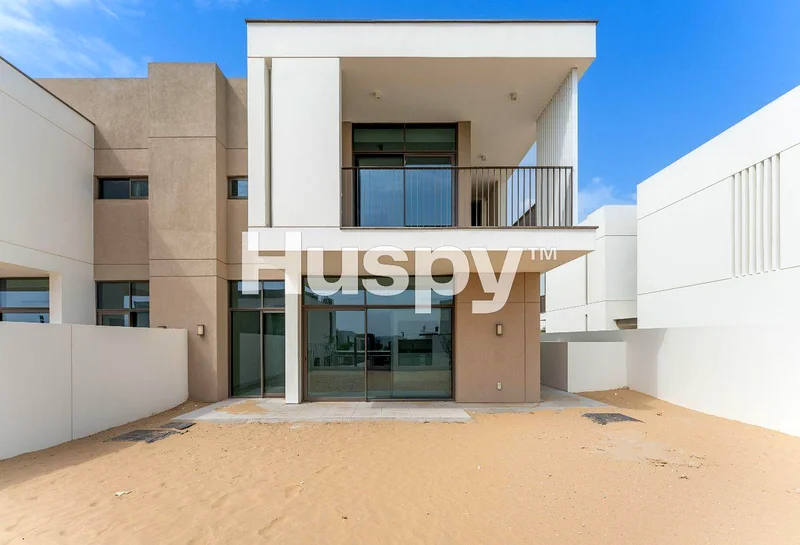 Type B | Vacant | Large Layout63762217996418111