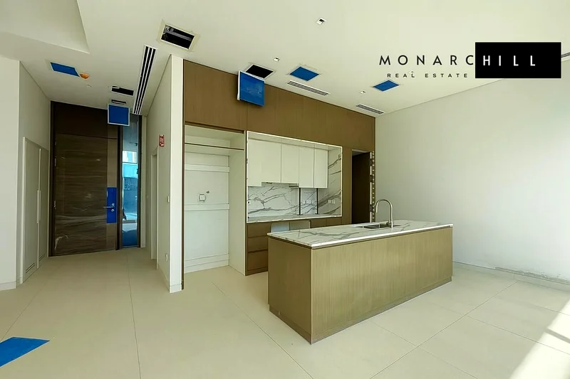 Corner Unit | Modern Design | Large Plot63931593079425114