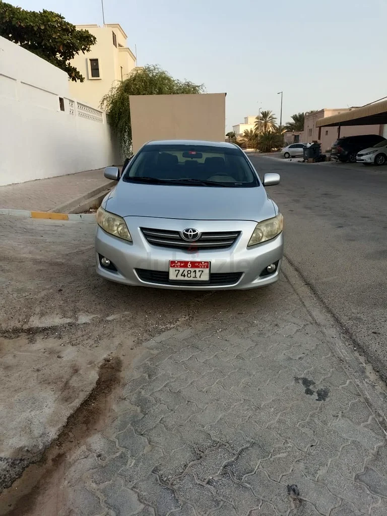 سيارة تويوتا كورولا بحالة ممتازة، ناقل حركة أوتوماتيكي، للبيع63484505224834111