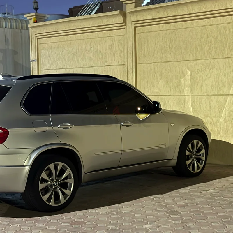 BMW X5 M kit63484941752706112