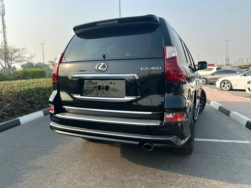 Lexus GX 460, Platinum Limited, 2023, GCC Spec, Very Low Mileage63612078128769114