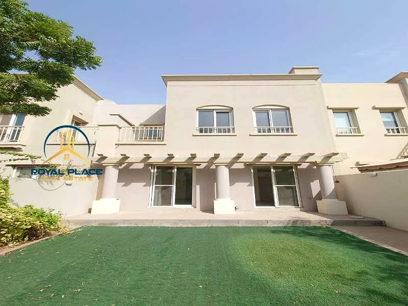 WELL MAINTAIN /  VACANT /  CLOSE TO POOL and PARK63729125936641110