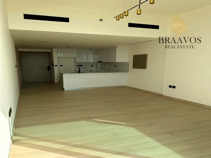 منظر البحر | طابق عالي | شاغر63779401163905110