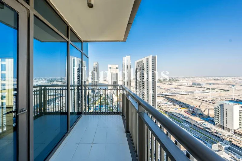 Corner Layout | Creek View | High Floor64025379444866114