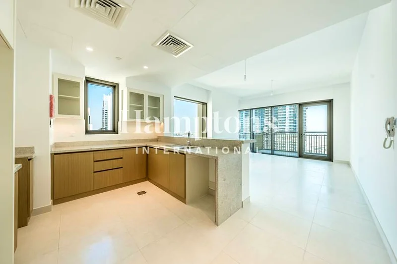 Corner Layout | Creek View | High Floor64025379444866113
