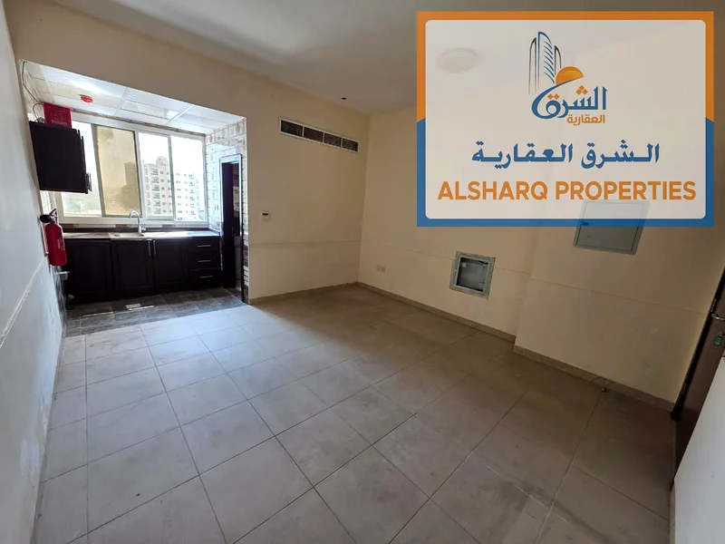 ستوديو فاخر للإيجار السنوي في الرشيدية 2، عجمان، مساحة كبيرة، مطبخ منفصل، وبسعر ممتاز63721432283010112