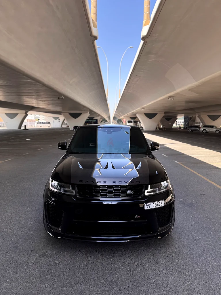 Range Rover SVR63488938931458112