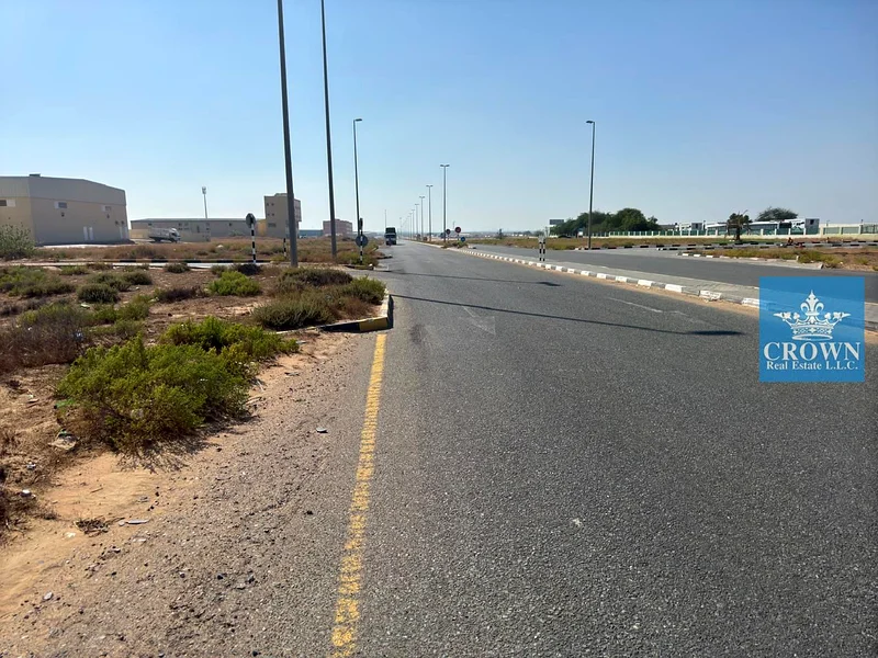 **قطع أرض صناعية مميزة للبيع في منطقة الإمارات الصناعية الحديثة، أم الثعوب، أم القيوين**63818030452355114