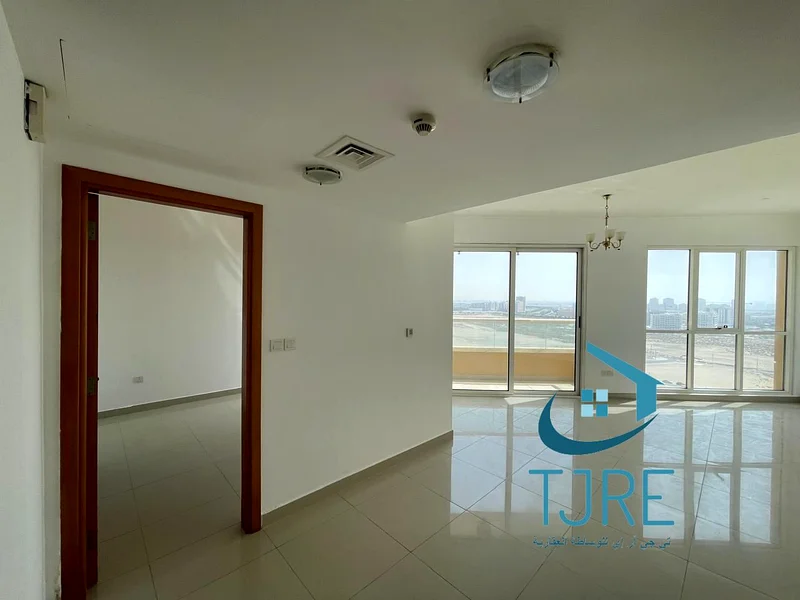 عرض ساخن | طابق عالي | غير مفروش | فرصة استثمارية64031805280513111