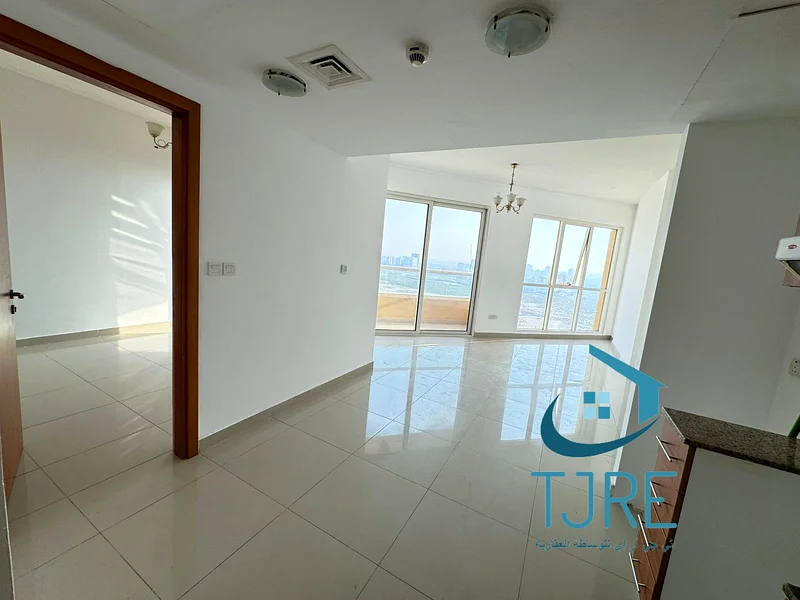 عرض ساخن | طابق عالي | غير مفروش | فرصة استثمارية64031805280513112