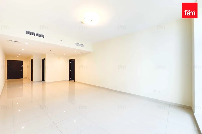 Vacant | Unfurnished | Near Metro63745934970113114