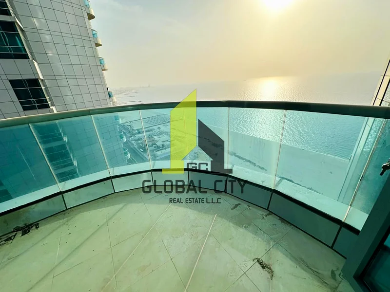 Stunning 2 Bedroom up for sale with adoring & Breath Taking sea view | Covered allocated parking | DP 830,000/- only63871197315841112
