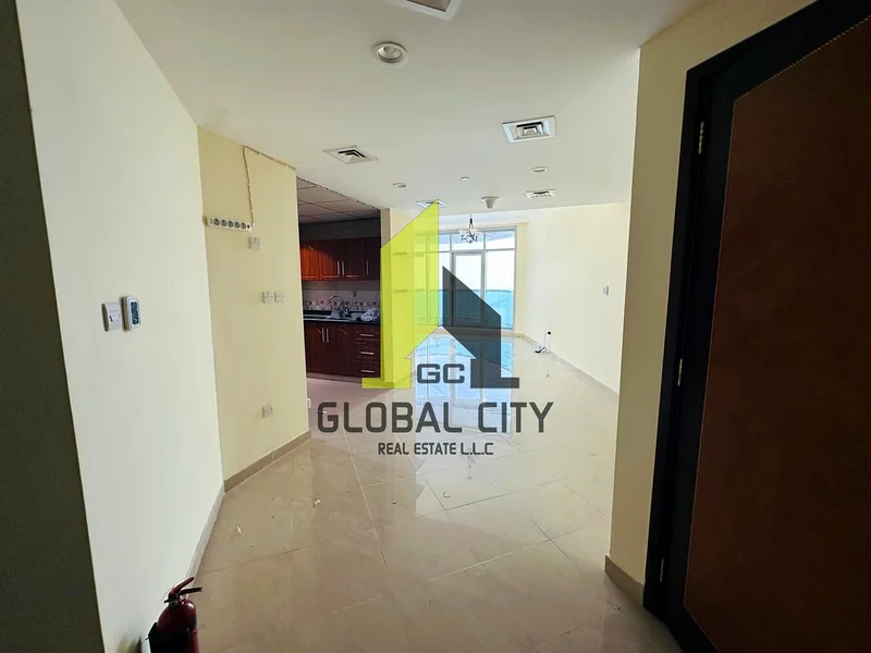 Stunning 2 Bedroom up for sale with adoring & Breath Taking sea view | Covered allocated parking | DP 830,000/- only63871197315841111