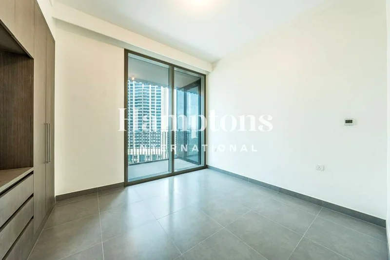 BRIGHT  | PRIME LOCATION | PARK AND CREEK VIEW63760513570179113