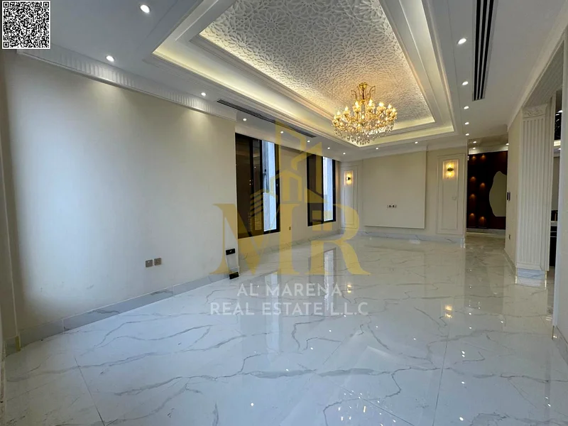 Villa at a price inclusive of registration and ownership fees, with electricity, water and air conditioners, on the main street, ready for occupancy i63898098160257114