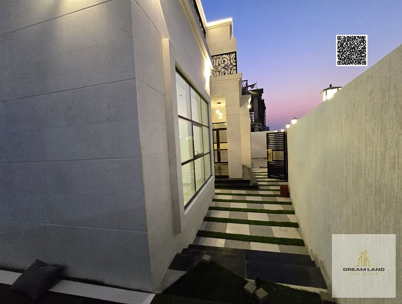 For sale, a corner villa with a roof and a private pool in Al Helio 263897311339395113