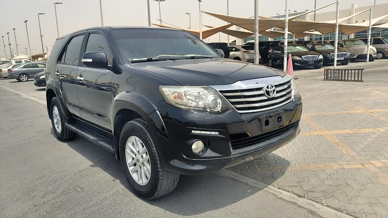 Toyota Fortuner63484347705859111