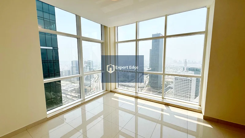 تصميم كبير | شقة بغرفة نوم واحدة في الطوابق العليا | موقع متميز في شارع الشيخ زايد63745935023234110