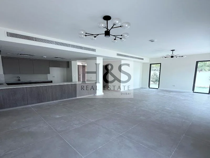 4 Bedroom + Maid | Corner Unit | Single Row63733234461699114