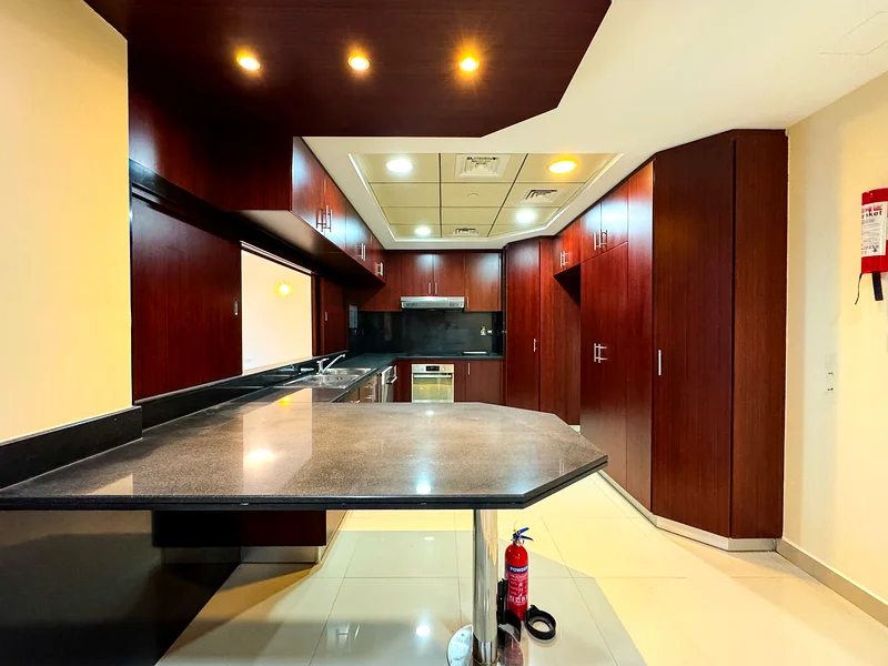 Huge Hall | 2 Entrances | Guest Partition Installed63744426515843114