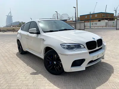 2014 BMW X6M  4.4L V8 555 HP || LOW MILEAGE || ACCIDENT FREE || GCC || CARPLAY TOUCH SCREEN