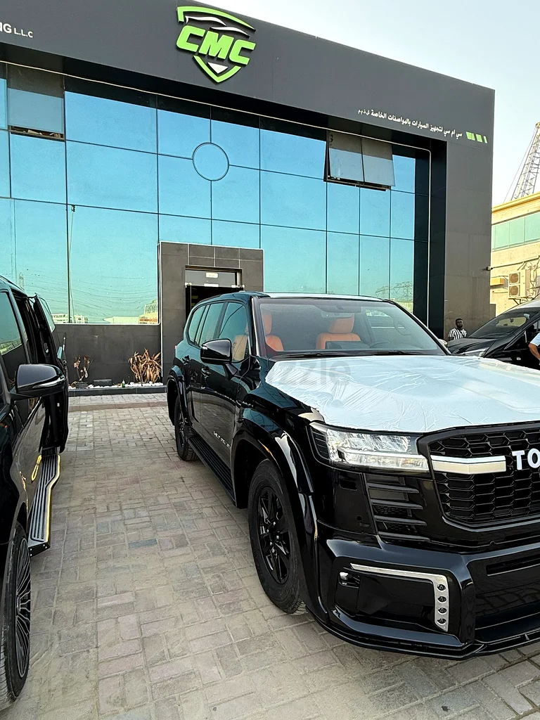 Toyota Land Cruiser converted to VIP63484570366593114